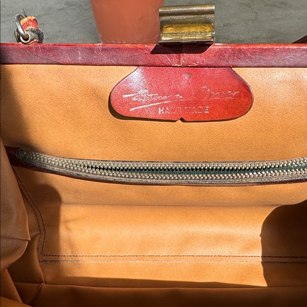 Vintage Etienne Aigner Bag - Picture 5 of 7